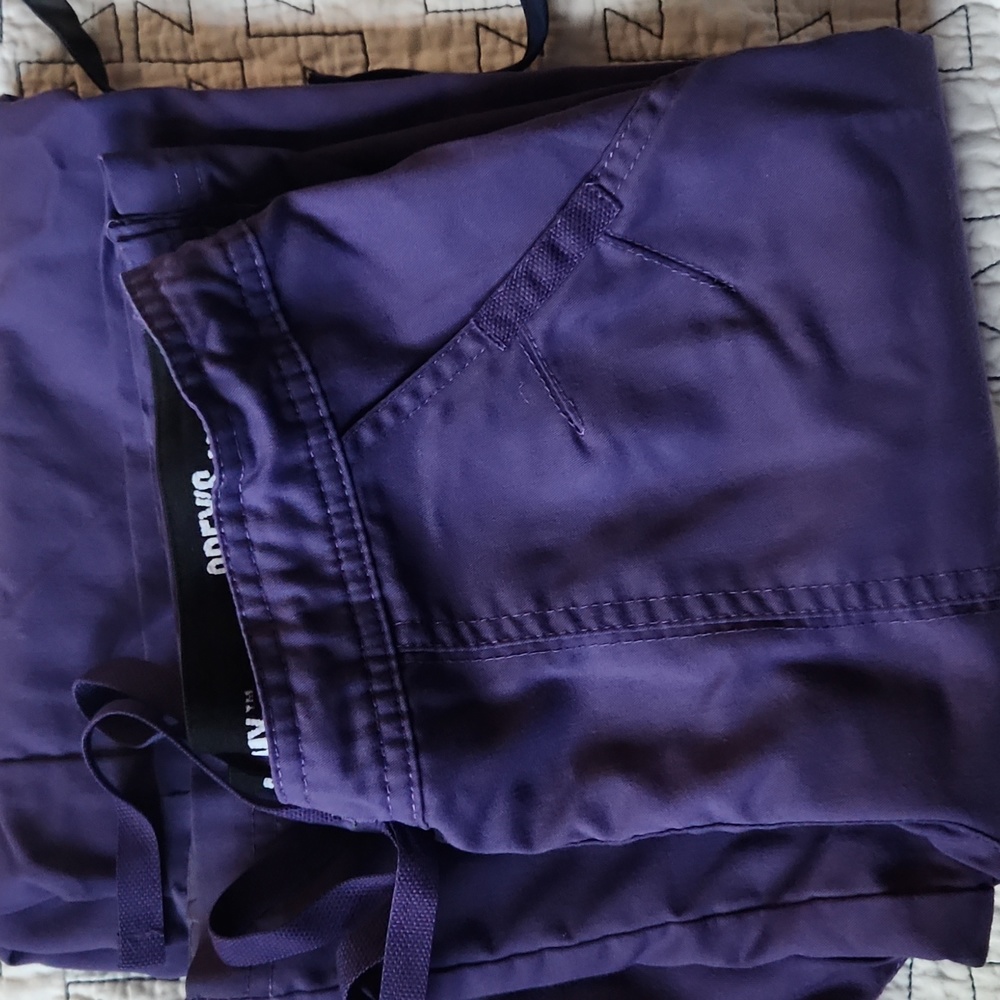 Scrub pants